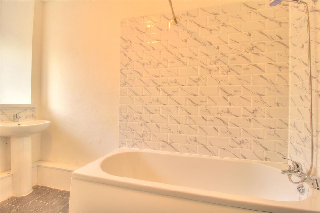 Property photo 3 of 5 Img_3916_7_8Enhancer Custom Settings.Jpg