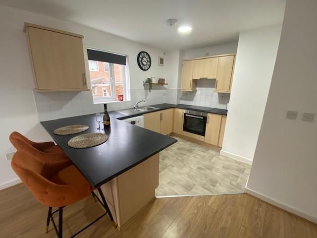 Property photo 2 of 11 11 Saskia Kitchen.Jpg