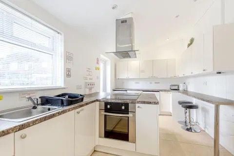 Property photo 3 of 5