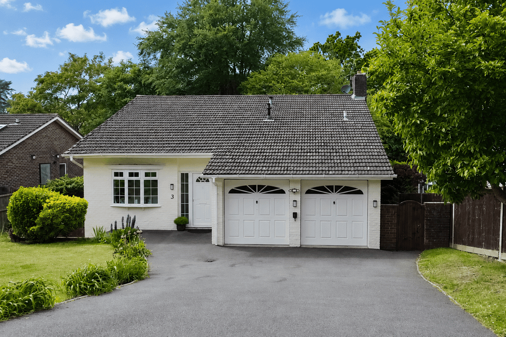 Property photo 1 of 22
