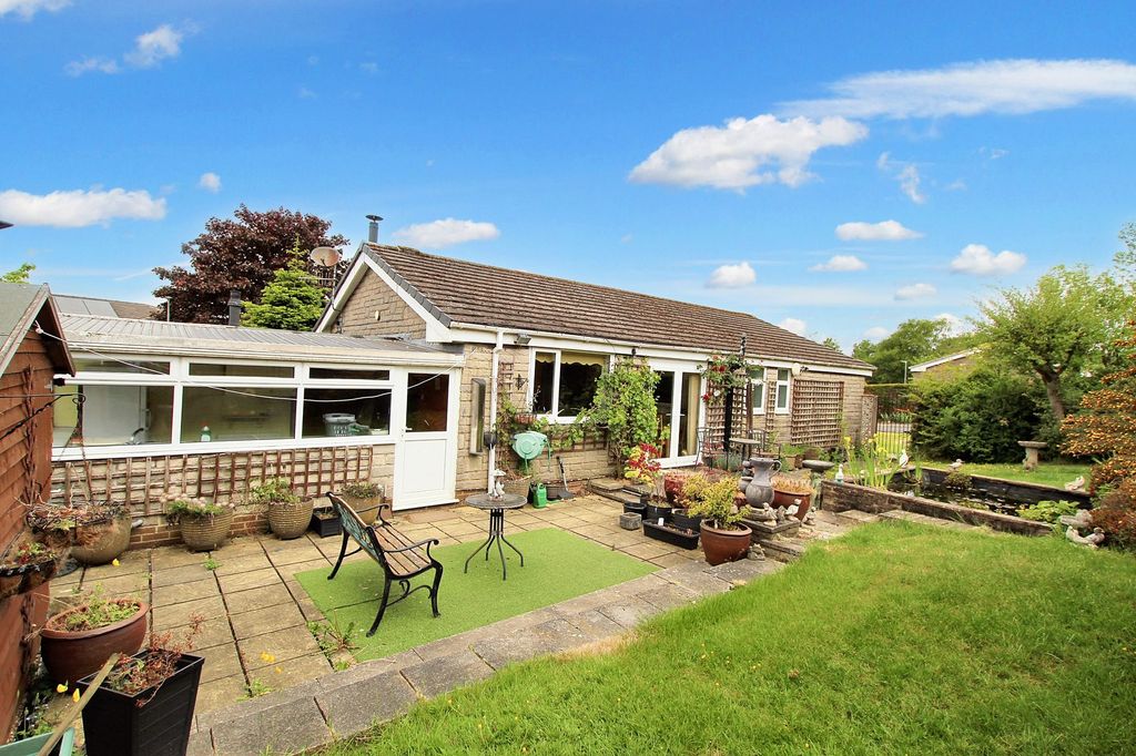 Property photo 2 of 23