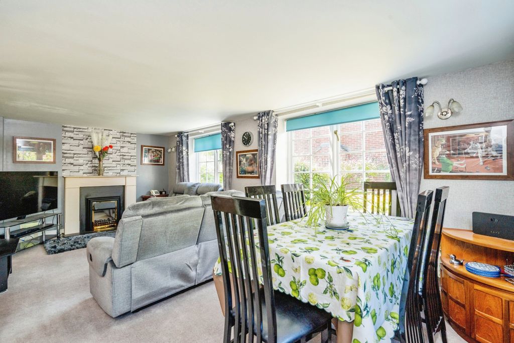 Property photo 3 of 15 Photography