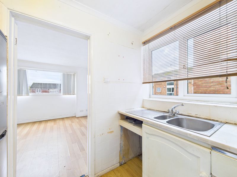 Property photo 3 of 9 Photo 4