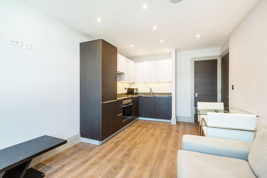 Property photo 1 of 8 Reception Room