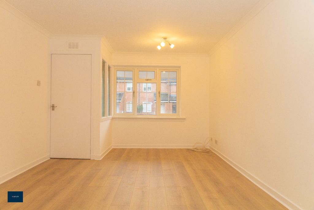 Property photo 2 of 12 Photo 2