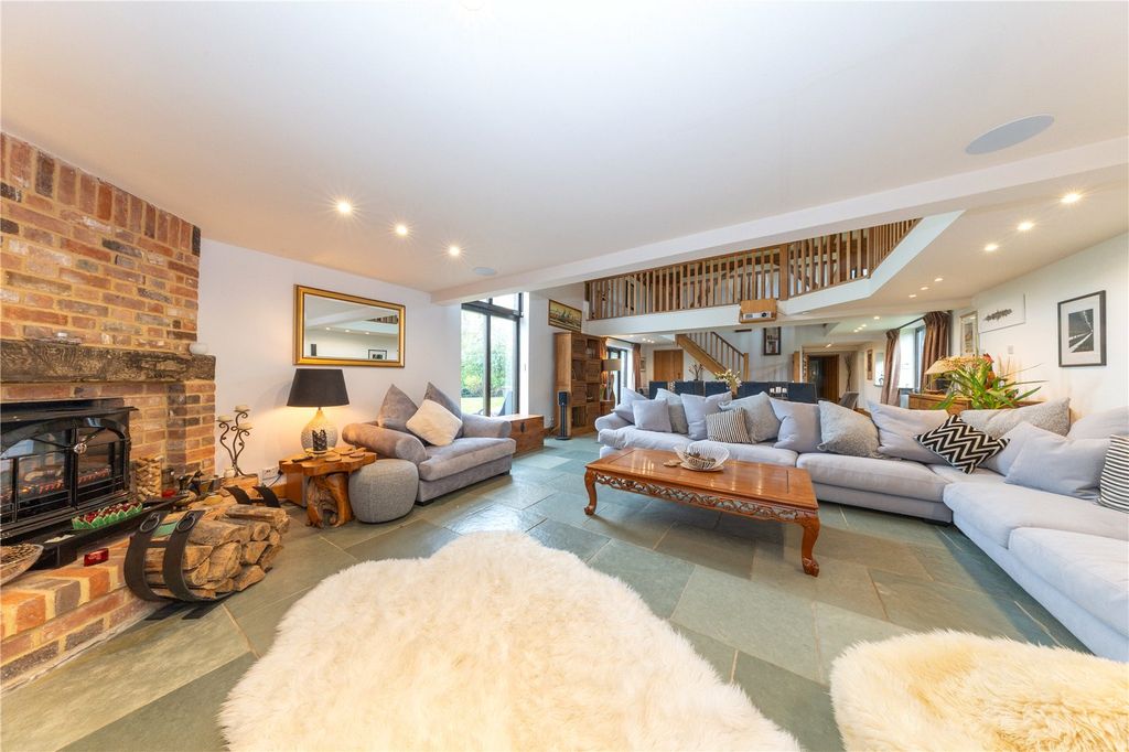 Property photo 3 of 55 Picture No. 07