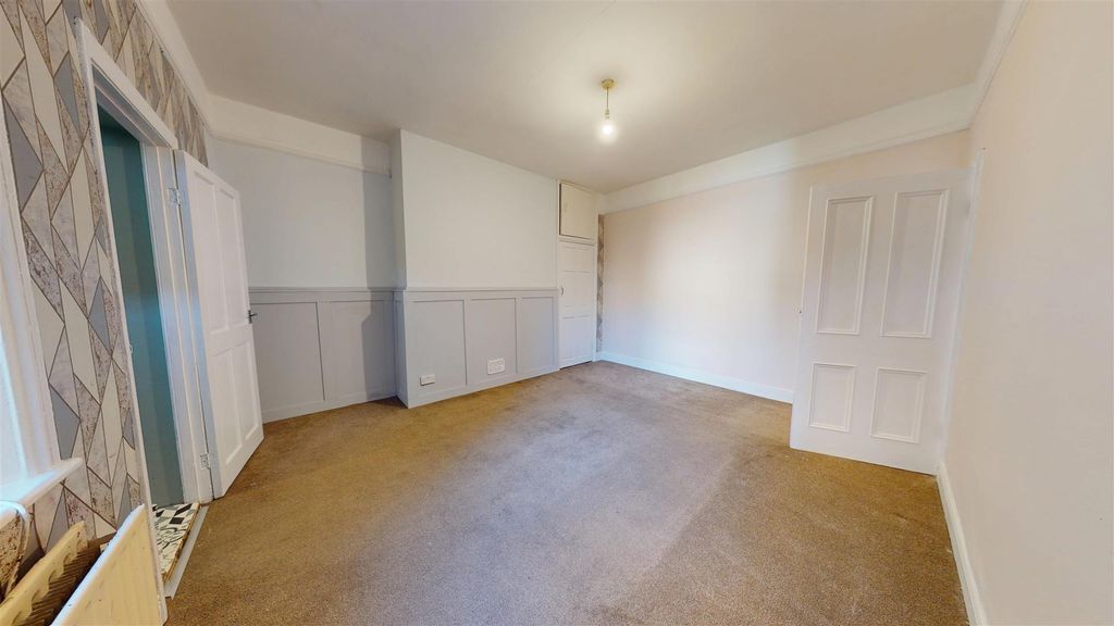 Property photo 3 of 12 Living Room