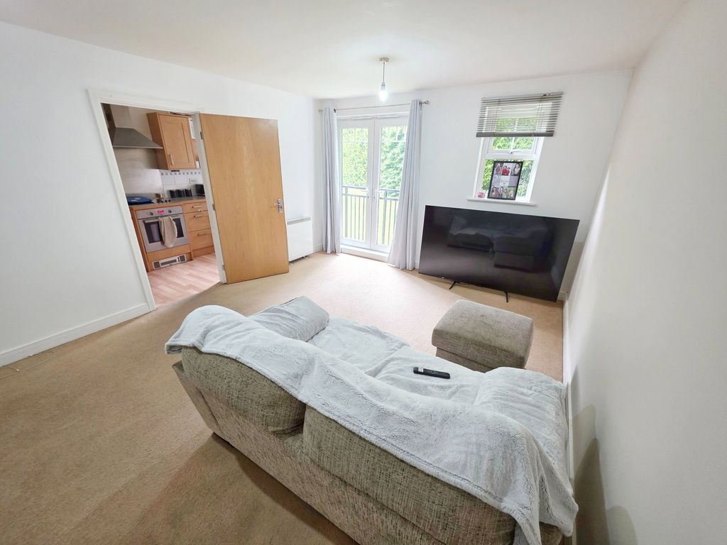 Property photo 2 of 8
