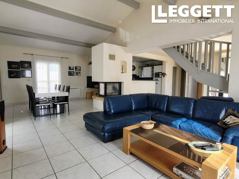 Property photo 3 of 10