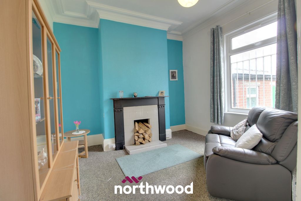 Property photo 2 of 36