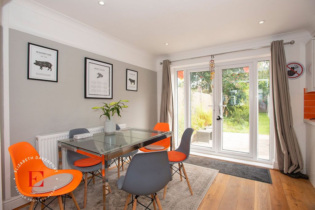 Property photo 3 of 20