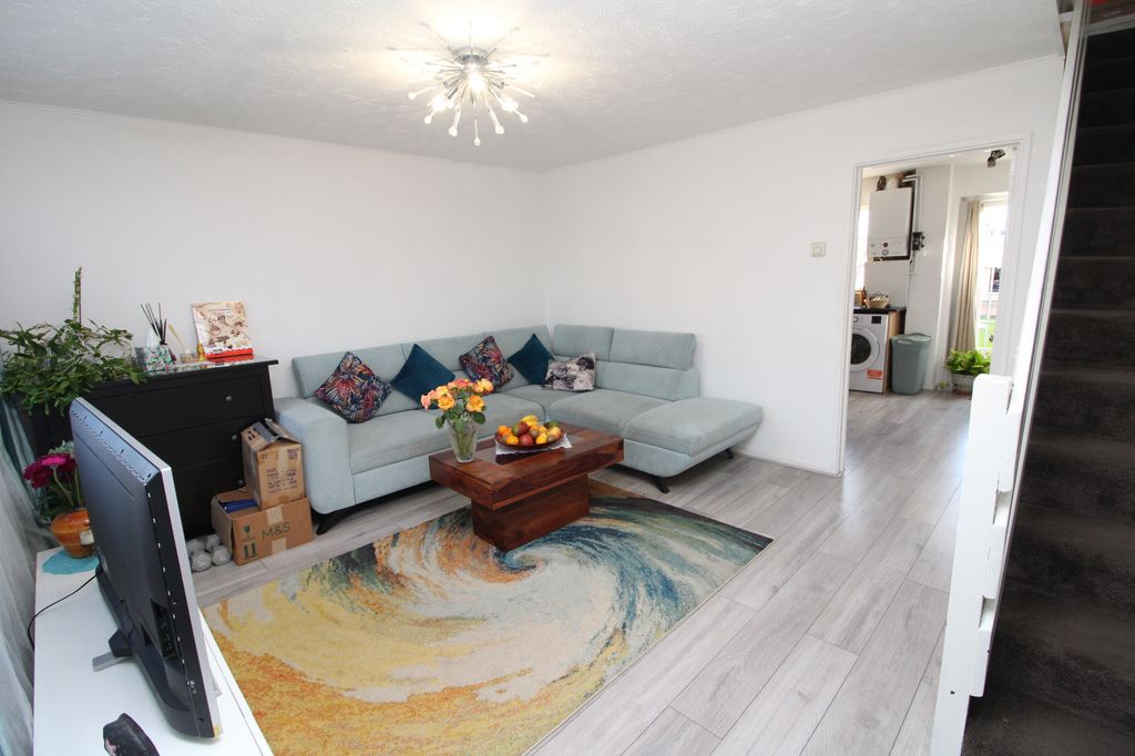 Property photo 2 of 9