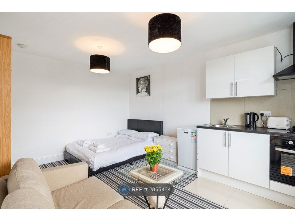 Property photo 2 of 3