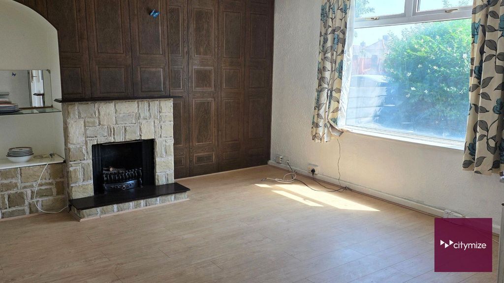 Property photo 3 of 16 16.Jpg