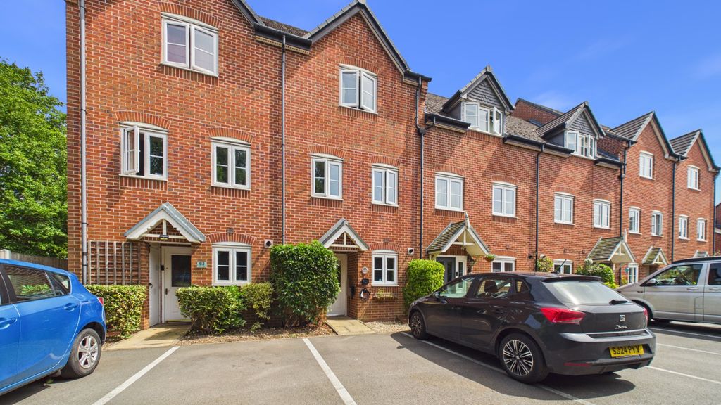 Property photo 2 of 32 5256902