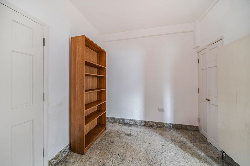 Property photo 3 of 13 Not Specified