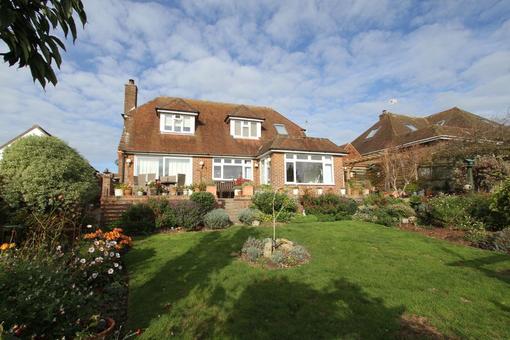 Property photo 2 of 22