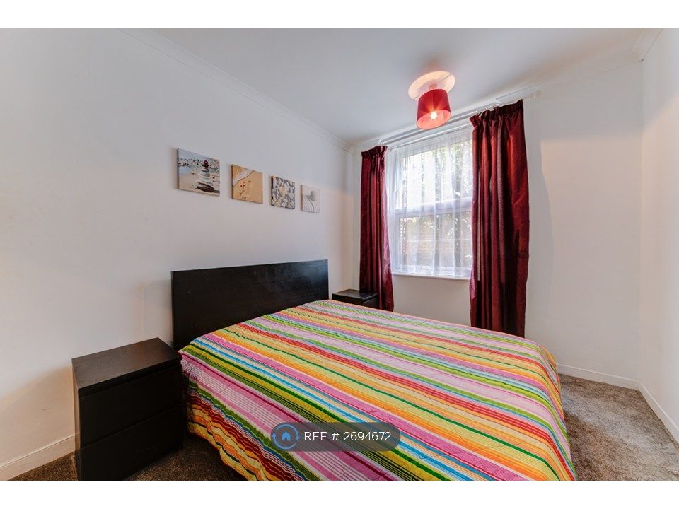 Property photo 3 of 11 Bedroom