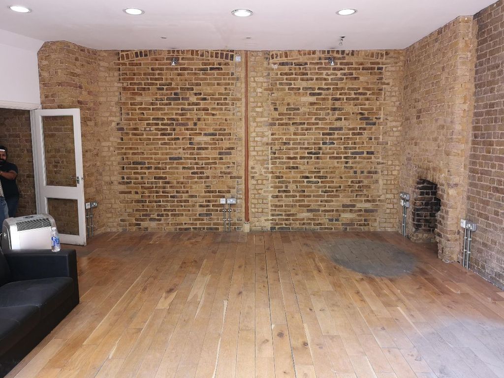 Property photo 2 of 4