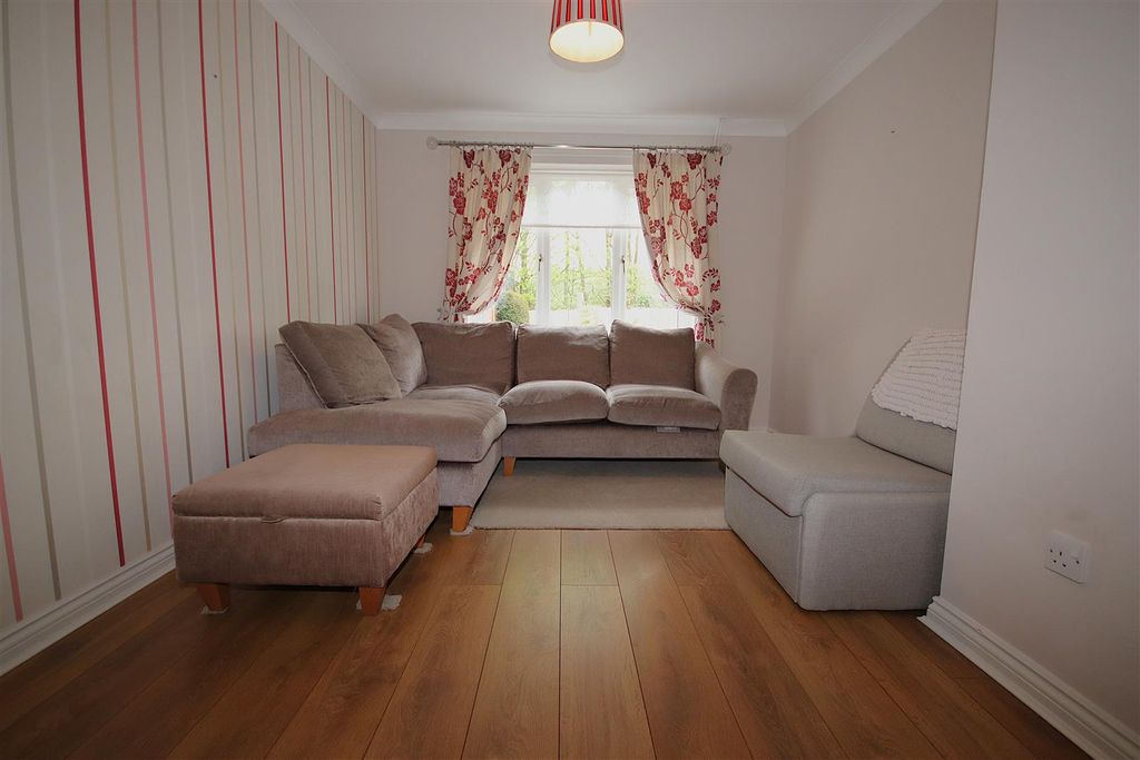 Property photo 3 of 7 Img_0985.Jpg