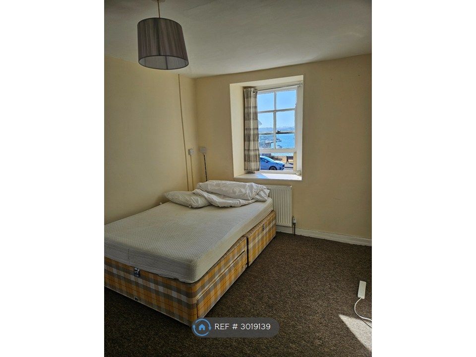 Property photo 3 of 4