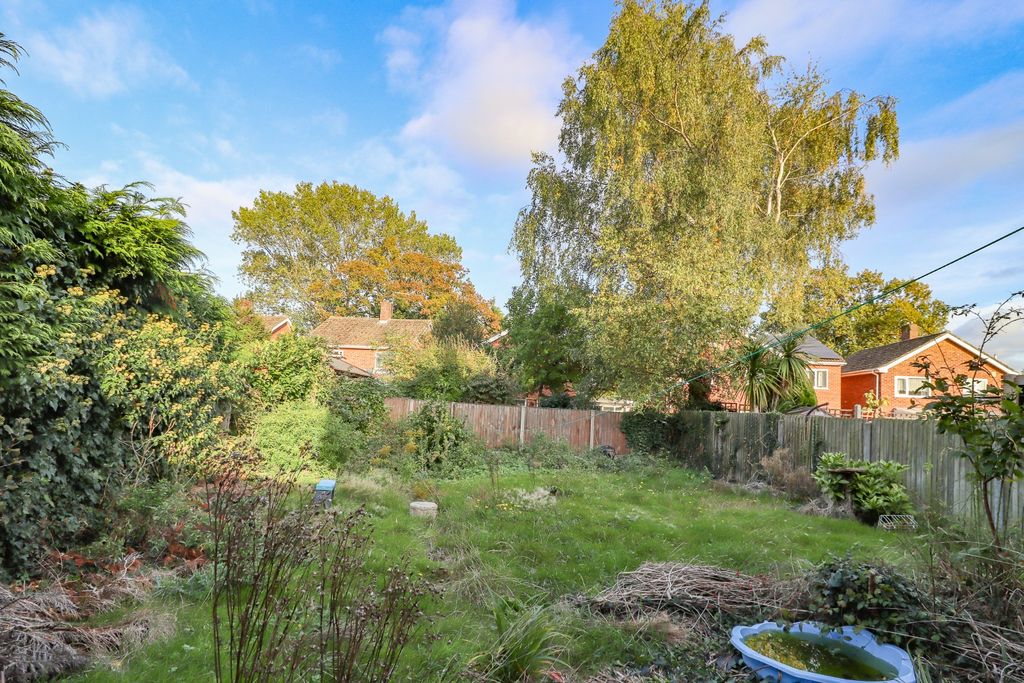 Property photo 2 of 16 4383372