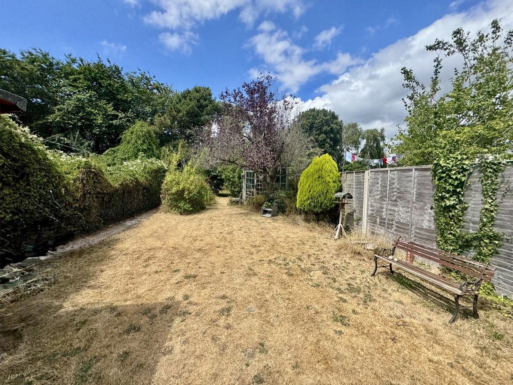 Property photo 3 of 28