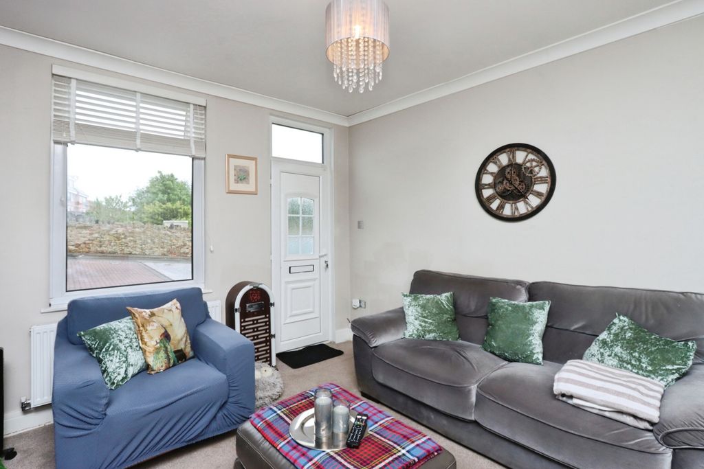 Property photo 2 of 16 Pbox-Img.Jpg