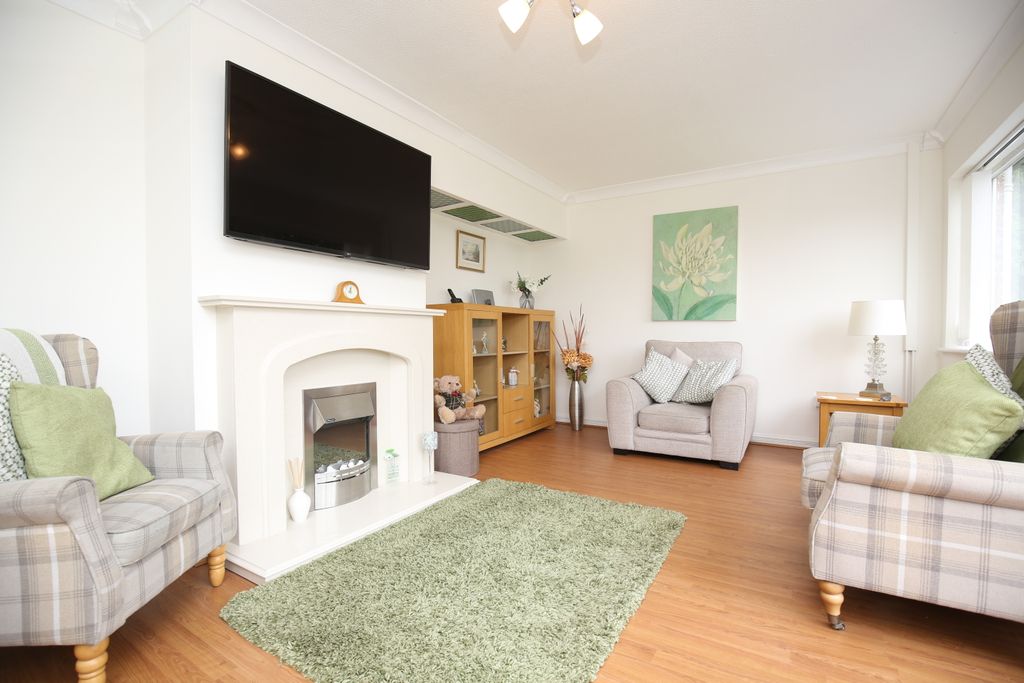 Property photo 2 of 15 4X8A8072