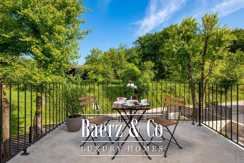 Property photo 2 of 30