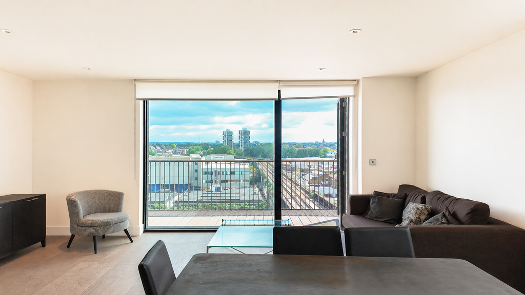 Property photo 3 of 8