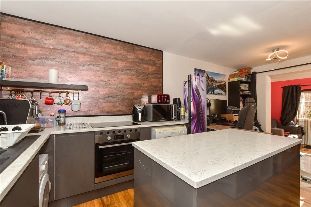 Property photo 3 of 12 Kitchen/Diner