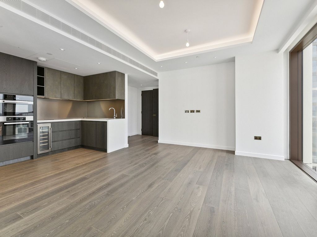 Property photo 3 of 20 Thames City