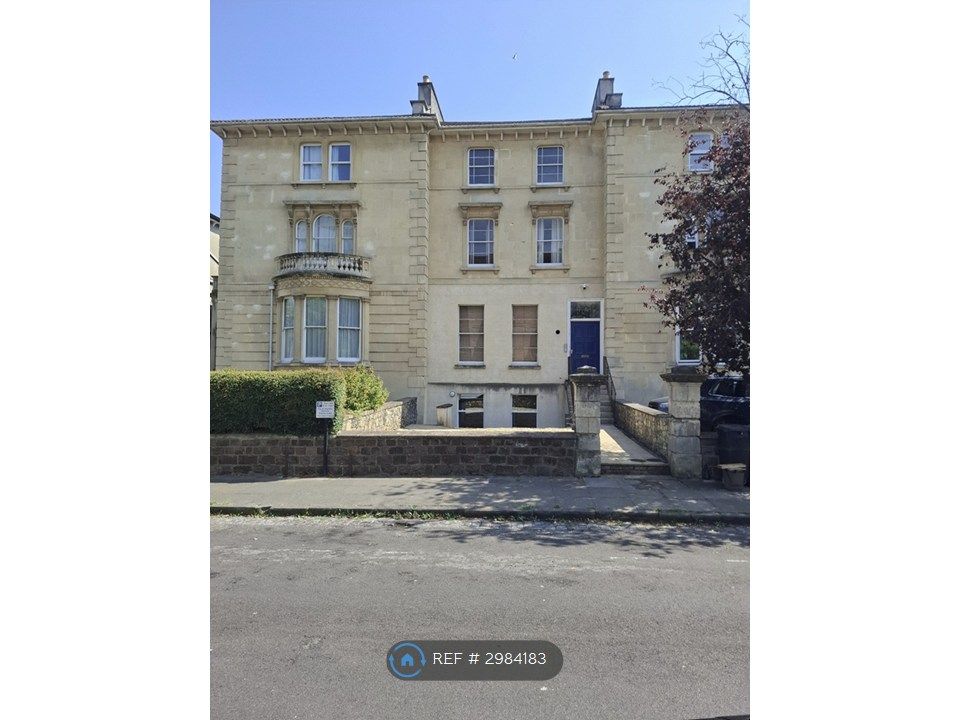 Property photo 1 of 17 Front Of Building