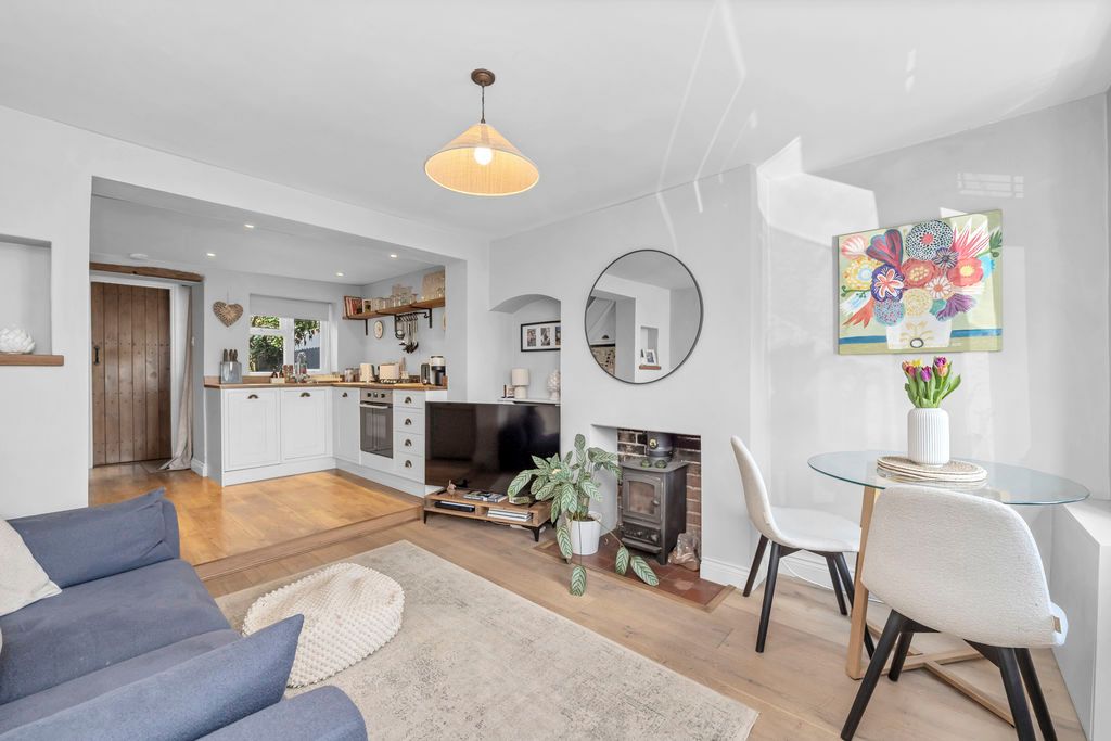 Property photo 2 of 14 Sitting Room/ Kitchen