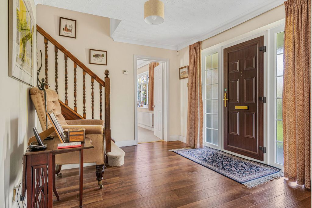 Property photo 2 of 13