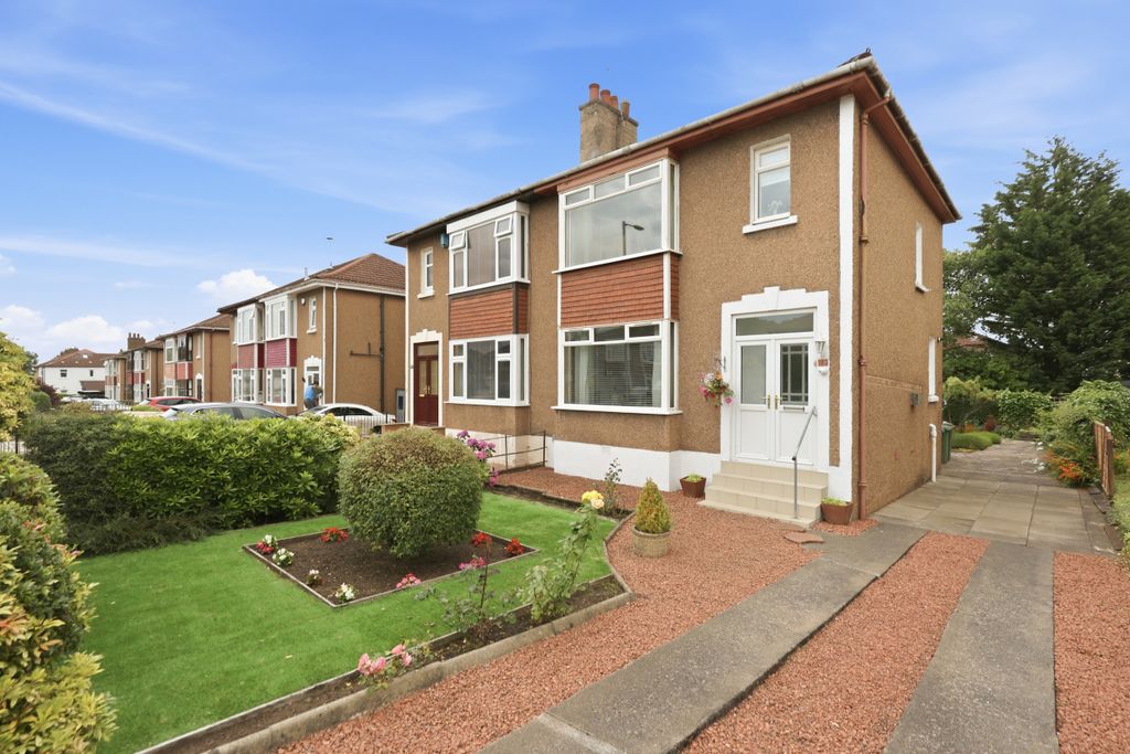 Property photo 1 of 43