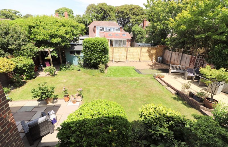 Property photo 2 of 38 Photo 27