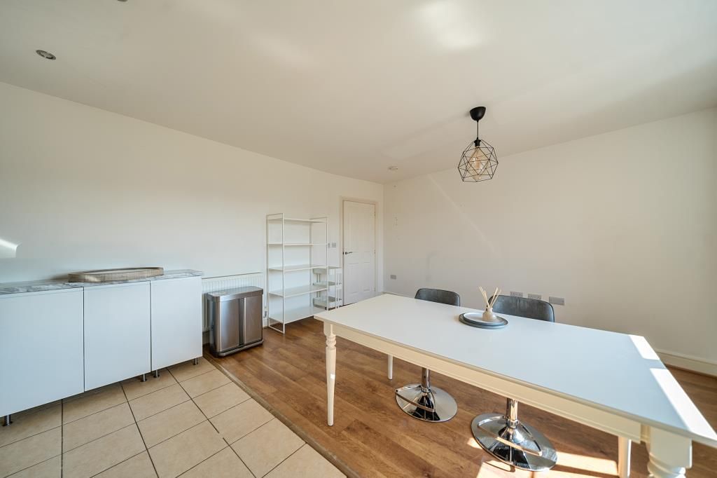 Property photo 3 of 5 Kitchen