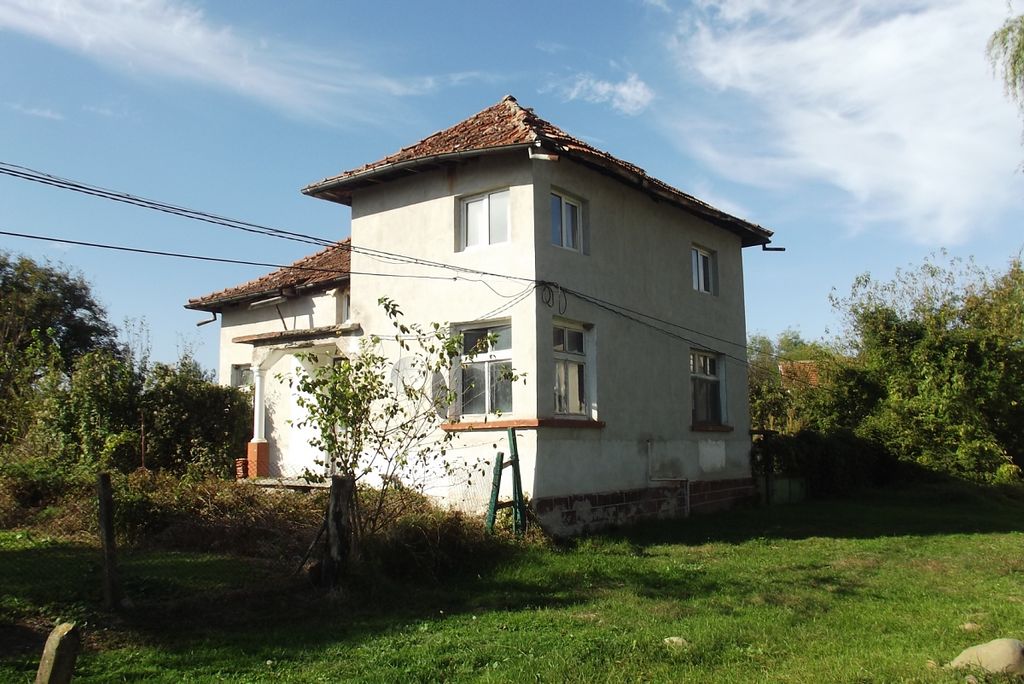 Property photo 1 of 10