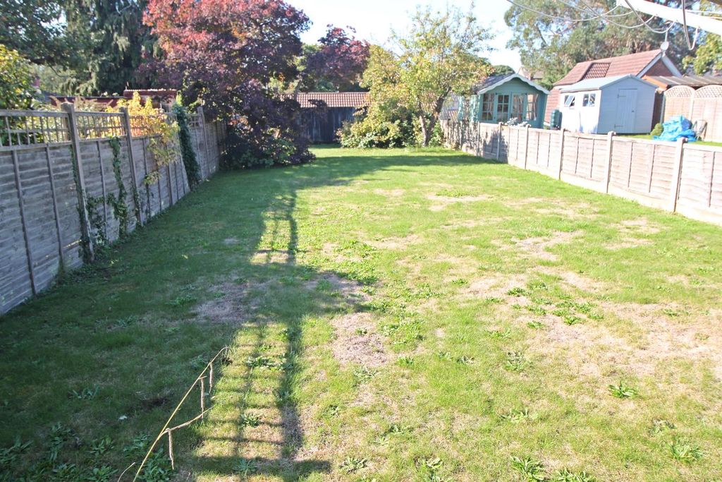 Property photo 2 of 5 Garden 1.Jpg