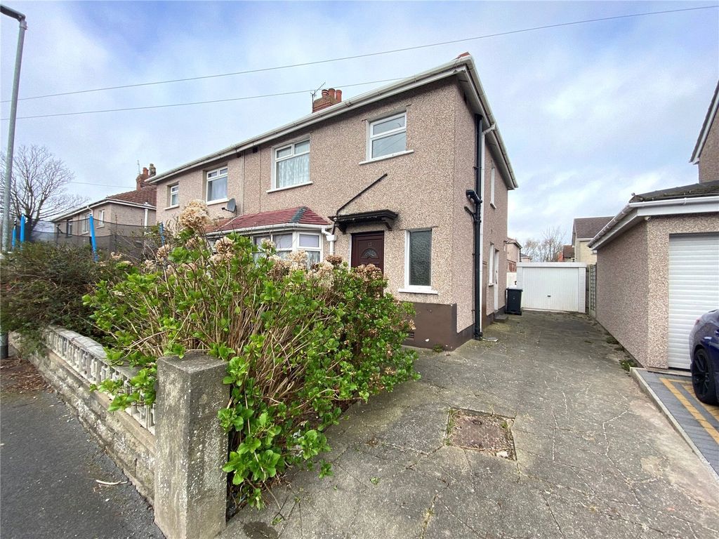 Property photo 1 of 3 Front