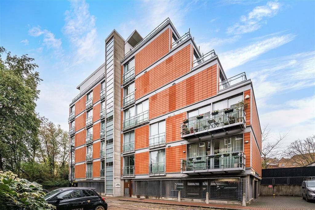 Property photo 1 of 6