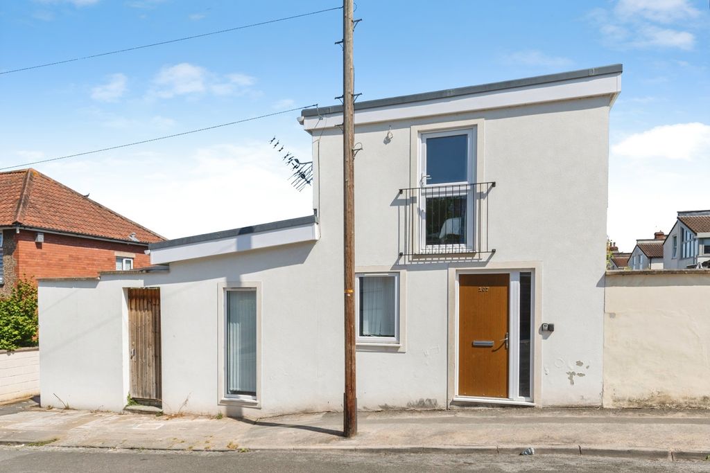 Property photo 1 of 20 Pbox-Img.Jpg