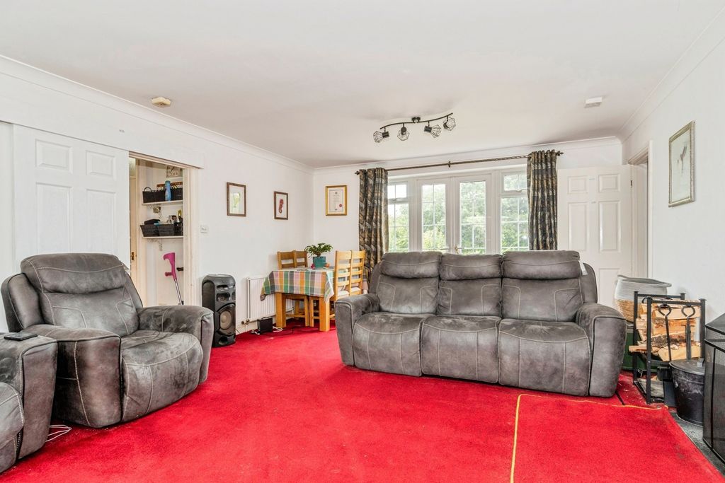 Property photo 2 of 18 Living Room