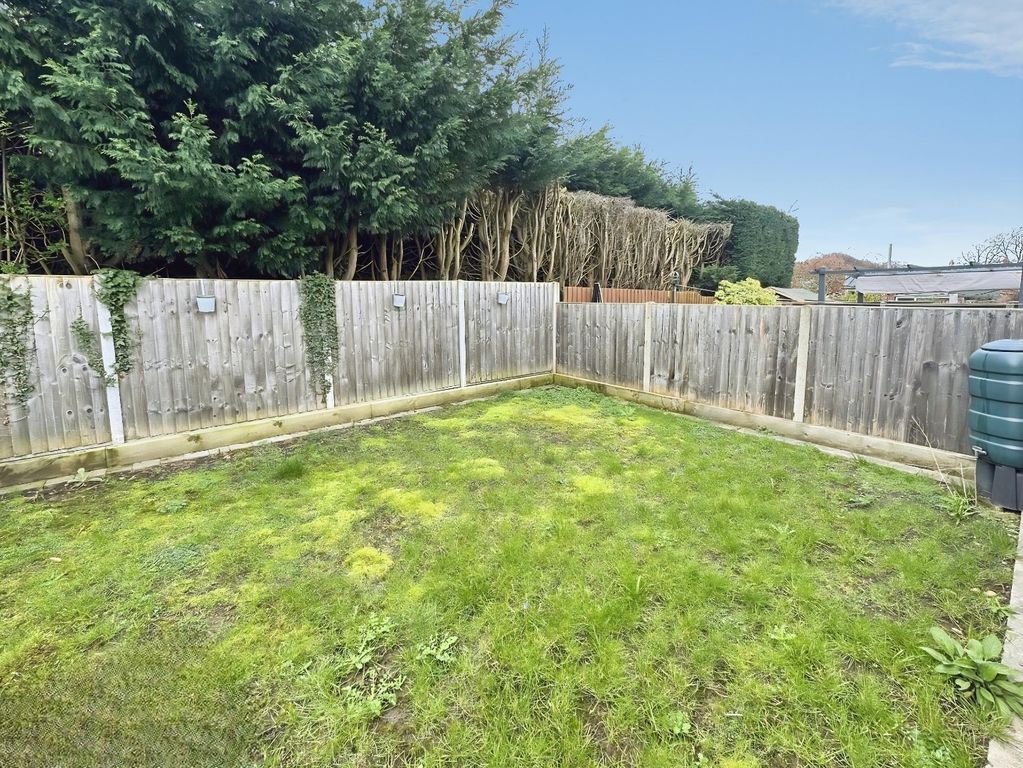 Property photo 2 of 13 Garden