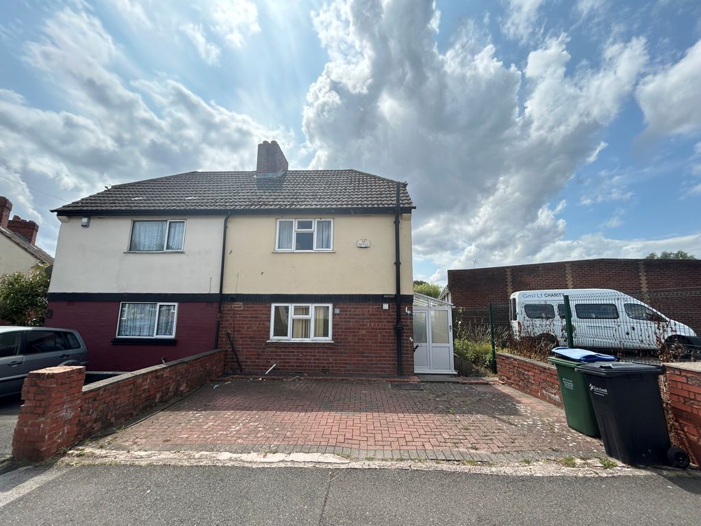 Property photo 2 of 10