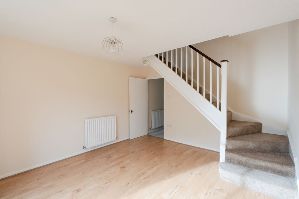 Property photo 3 of 21 Living Room