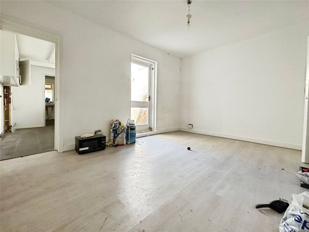 Property photo 3 of 8 Picture No. 03