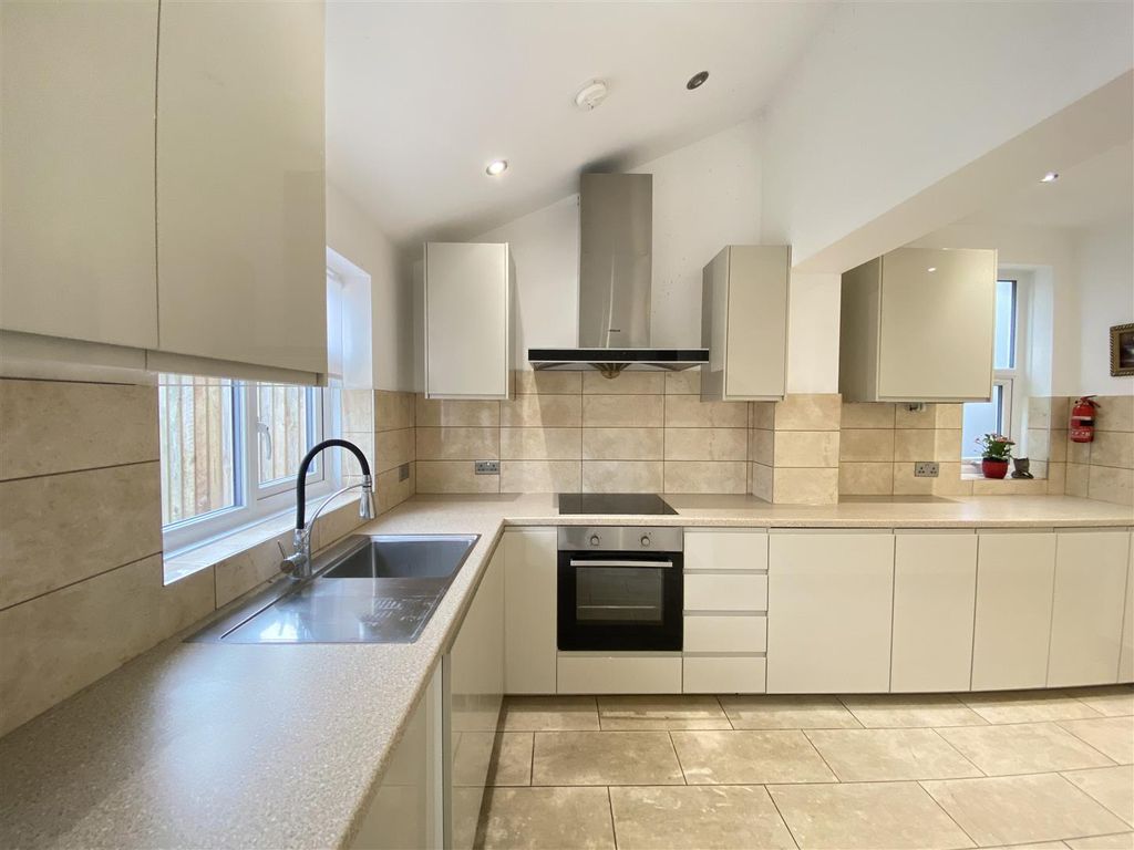 Property photo 1 of 20 Img_0932.Jpg